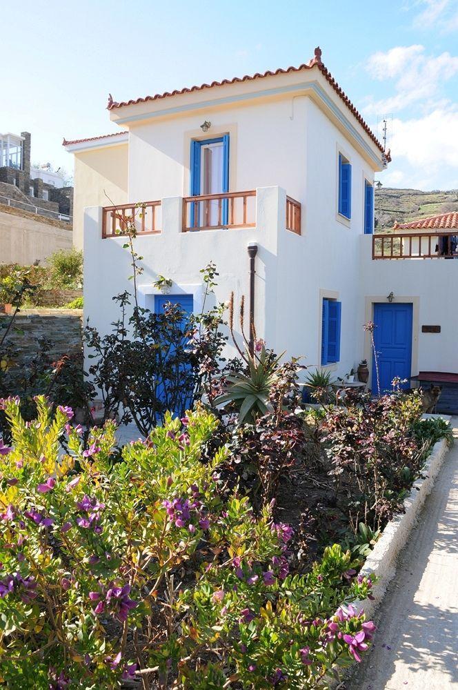 Mainades Maisonettes & Studios Menites Exterior photo
